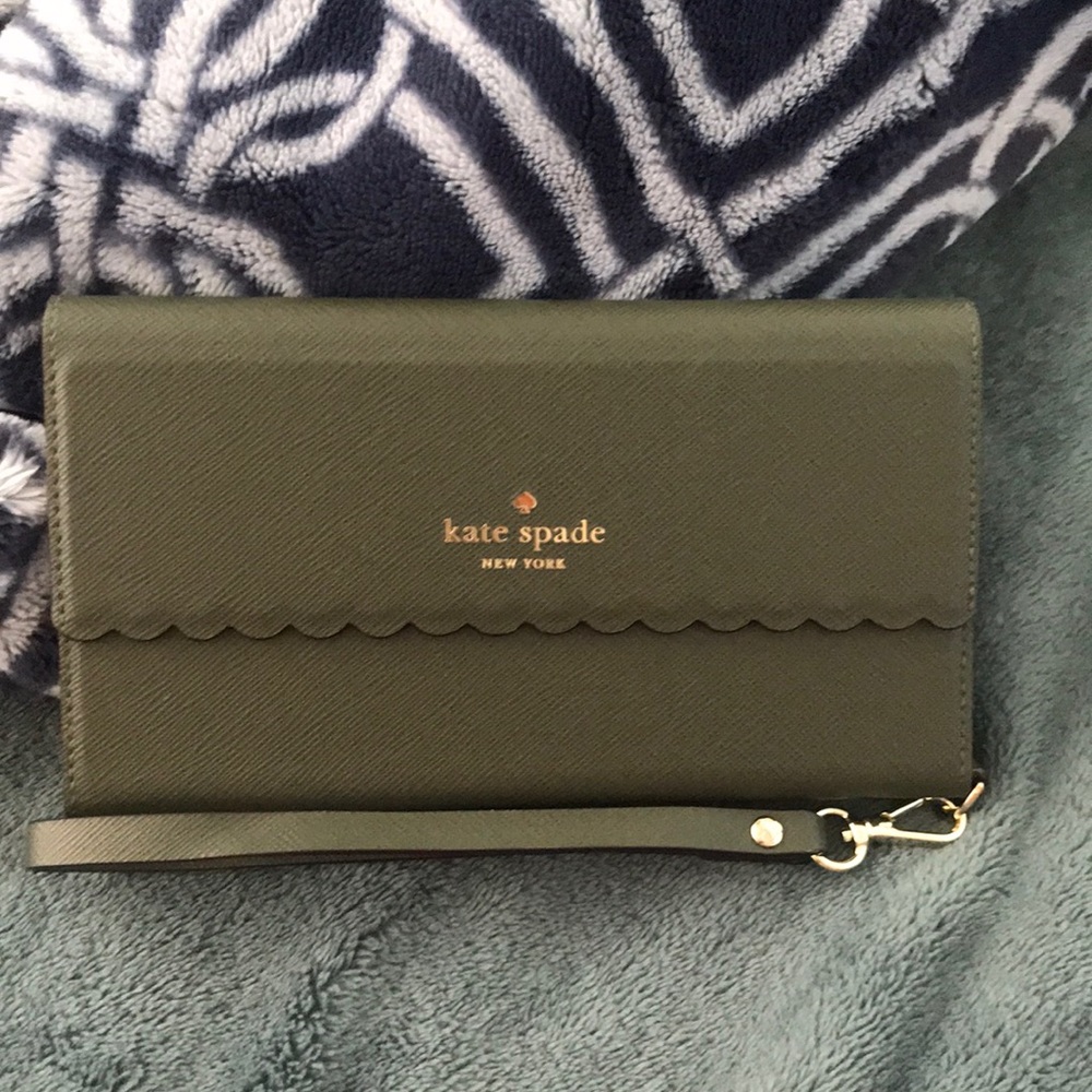 Kate Spade evergreen phone wallet